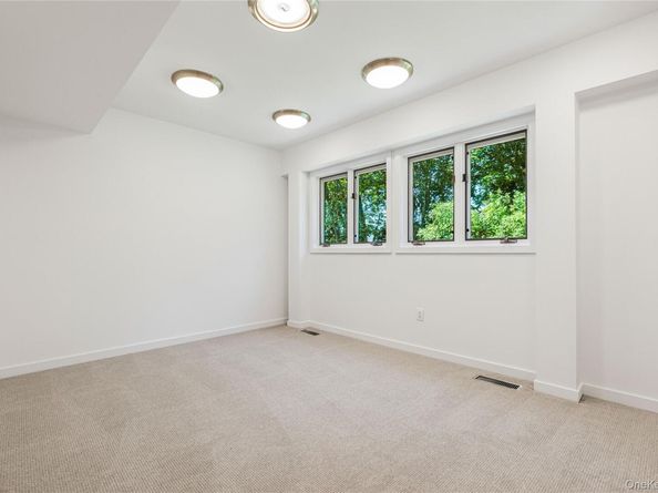 1160 GREACEN POINT Road, Mamaroneck NY 10543