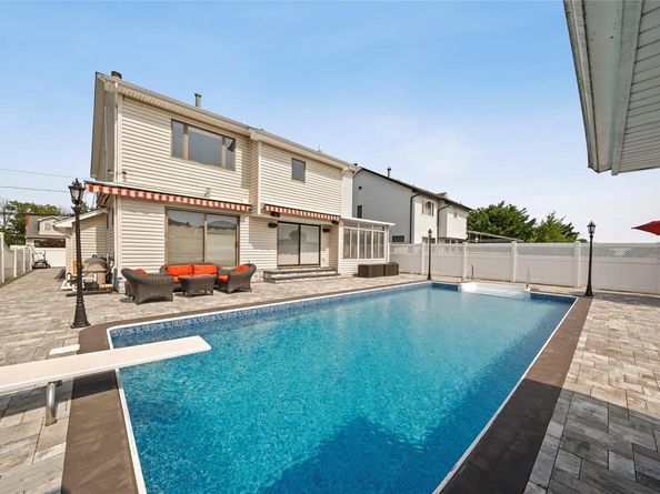 3362 Colony Drive, Baldwin Harbor NY 11510