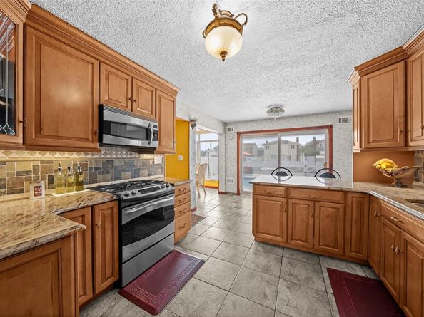 3362 Colony Drive, Baldwin Harbor NY 11510