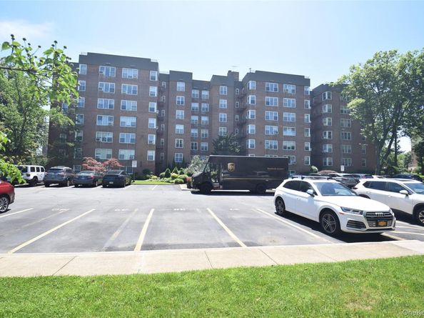 18-70 211th Street 5K, Bayside NY 11360
