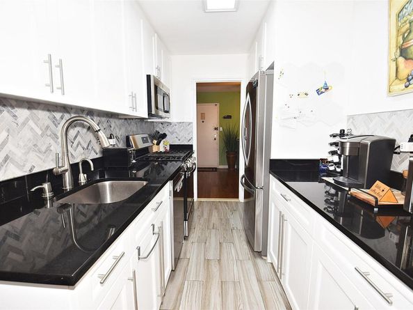 18-70 211th Street 5K, Bayside NY 11360