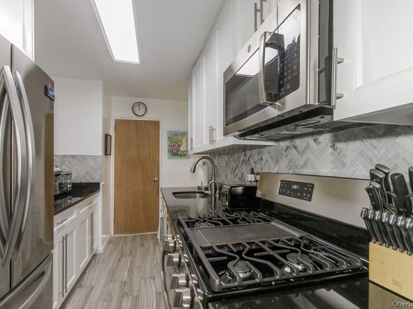 18-70 211th Street 5K, Bayside NY 11360