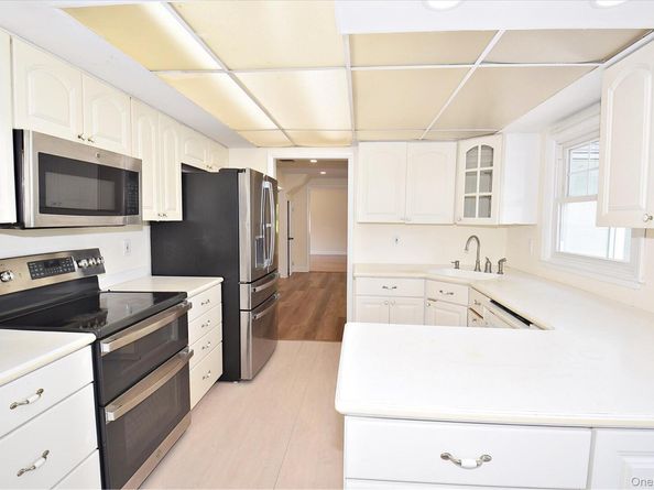 675 Hawkins Road E, Coram NY 11727