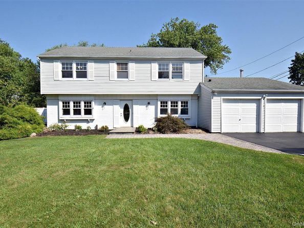 675 Hawkins Road E, Coram NY 11727