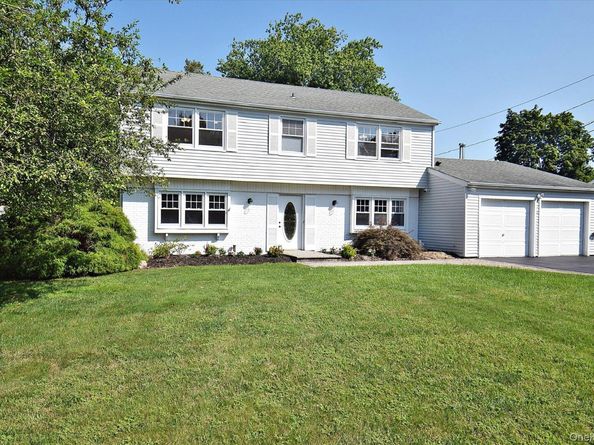 675 Hawkins Road E, Coram NY 11727