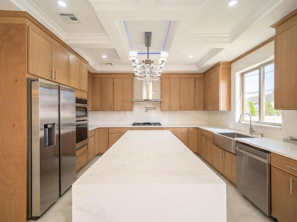 22 Sleepy Lane, Hicksville NY 11801