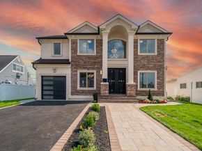 22 Sleepy Lane, Hicksville NY 11801