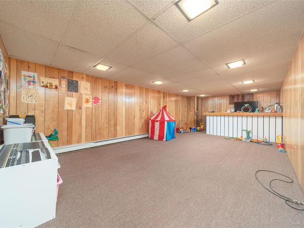 22 Howe Road, Coram NY 11727