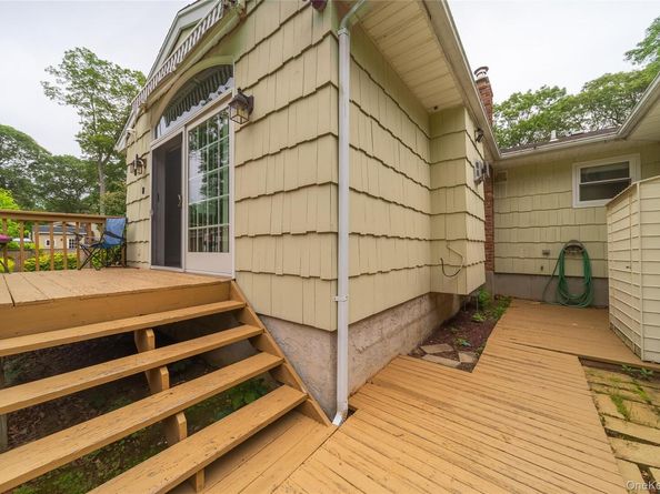 22 Howe Road, Coram NY 11727