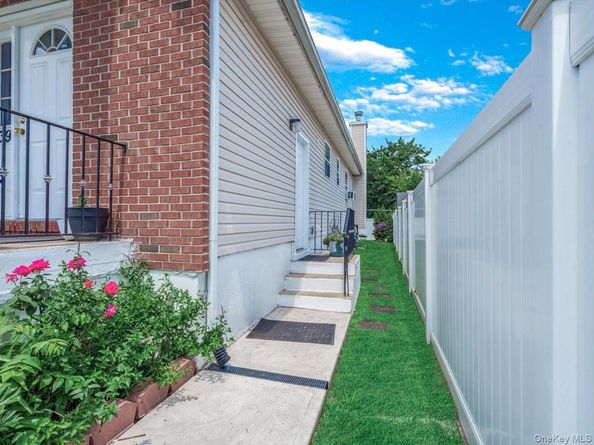 39 Mirin Avenue, Roosevelt NY 11575