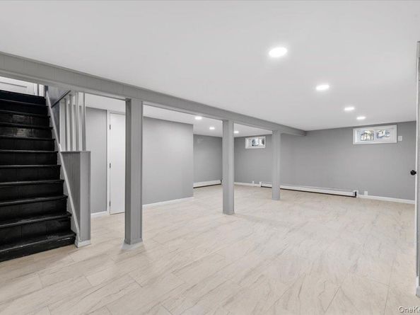 7 Prose Street, Hicksville NY 11801