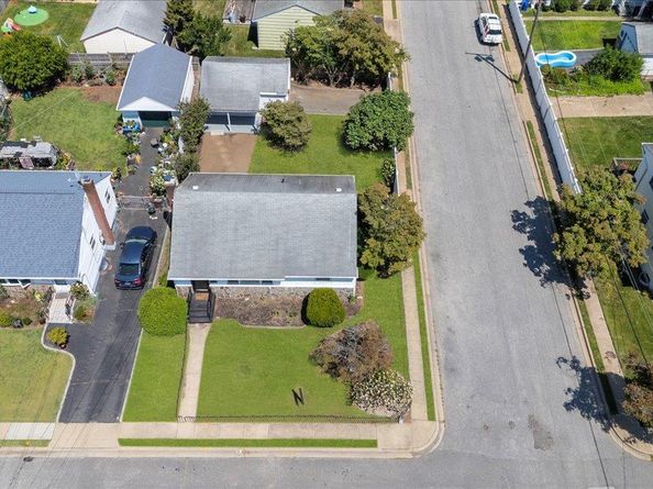 7 Prose Street, Hicksville NY 11801