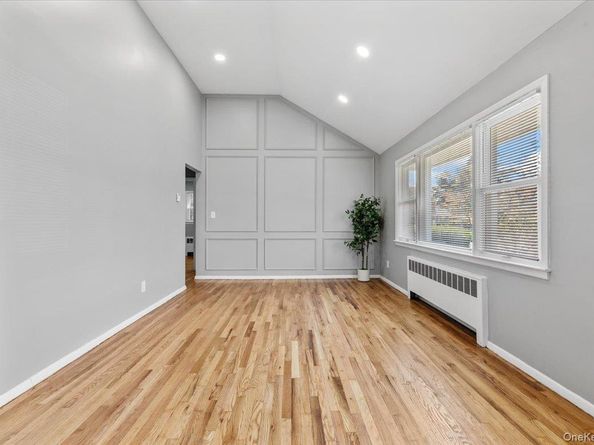 7 Prose Street, Hicksville NY 11801