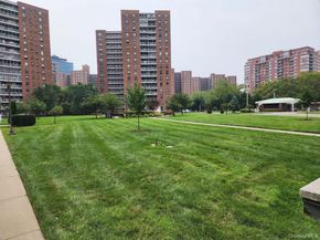 61-35 98th Street N 11B, Rego Park NY 11374