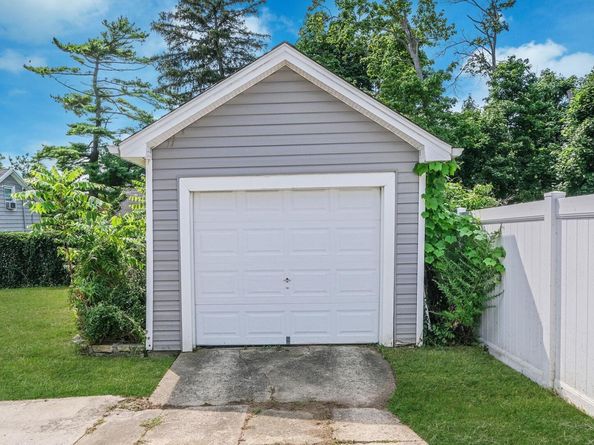 46 Lincoln Avenue, Sayville NY 11782