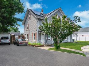 46 Lincoln Avenue, Sayville NY 11782