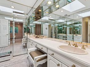 581 Leheigh Lane, Woodmere NY 11598