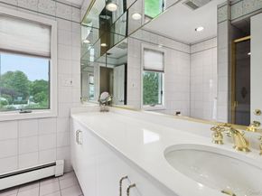 581 Leheigh Lane, Woodmere NY 11598