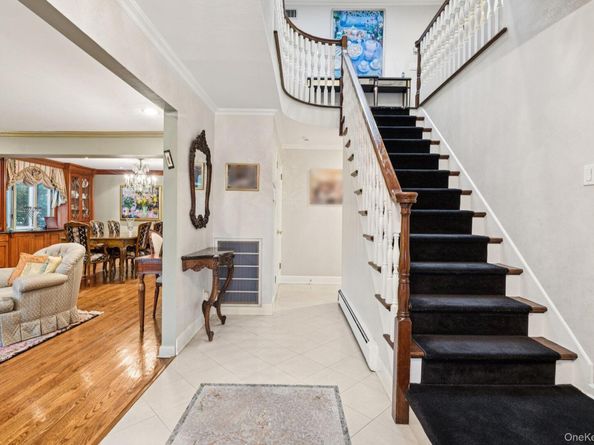 581 Leheigh Lane, Woodmere NY 11598
