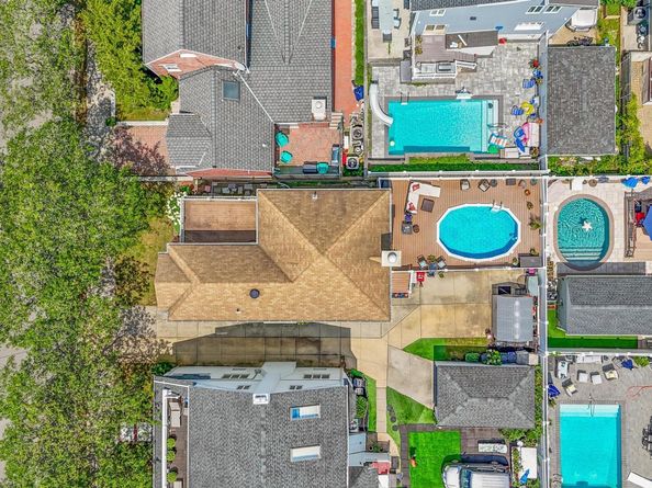 456 Beach 145th Street, Neponsit NY 11694
