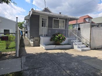 325 underhill ave Avenue