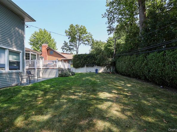 64 Hamilton Drive, Roslyn NY 11576