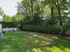 64 Hamilton Drive, Roslyn NY 11576