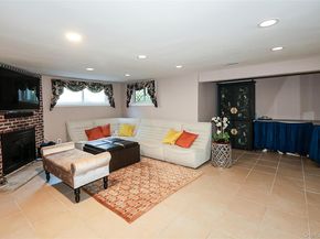 64 Hamilton Drive, Roslyn NY 11576