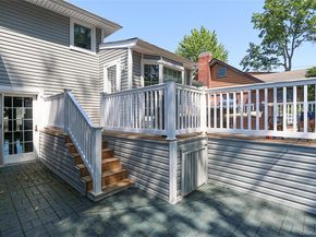 64 Hamilton Drive, Roslyn NY 11576