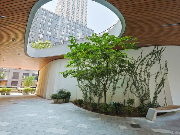 11 Hoyt Street 12M, Brooklyn NY 11201