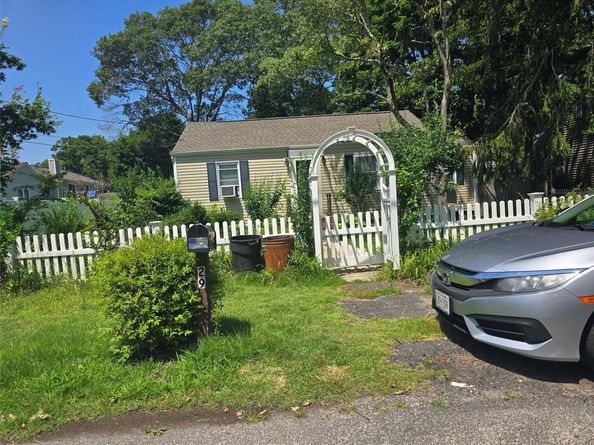 29 Edwards Road, Mastic Beach NY 11951