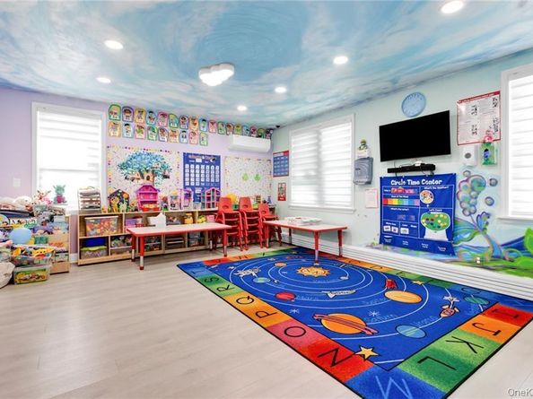 726 Manor Court, Brooklyn NY 11235
