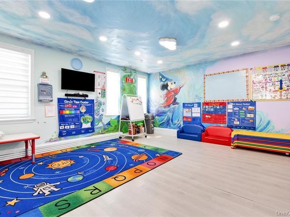 726 Manor Court, Brooklyn NY 11235