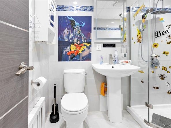 726 Manor Court, Brooklyn NY 11235