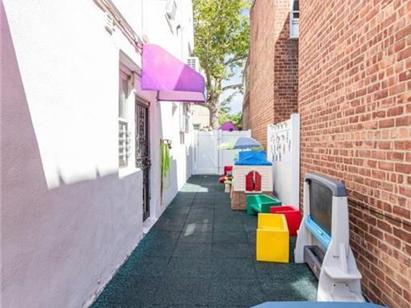 726 Manor Court, Brooklyn NY 11235