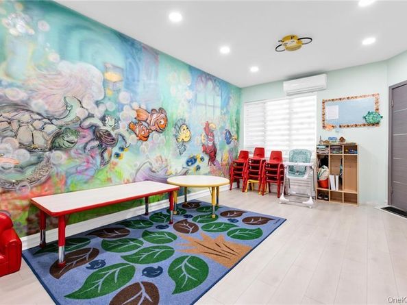 726 Manor Court, Brooklyn NY 11235