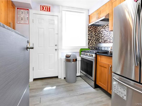 726 Manor Court, Brooklyn NY 11235