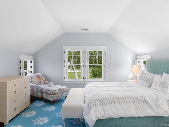74 Cedar Lane W, Remsenburg NY 11960