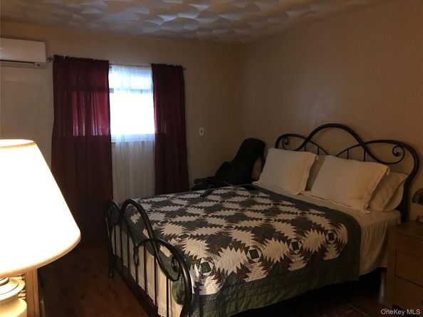 25946 149th Road, Rosedale NY 11422