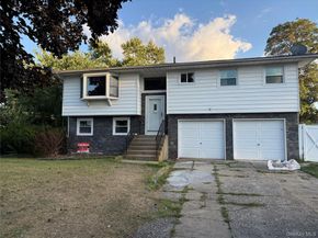 160 Van Street, Brentwood NY 11717