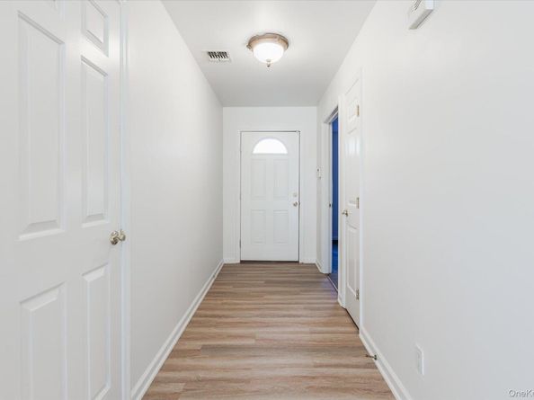 911 Altessa Boulevard, Melville NY 11747