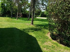 90 Peconic Avenue, Shelter Island NY 11964