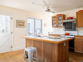 90 Peconic Avenue, Shelter Island NY 11964