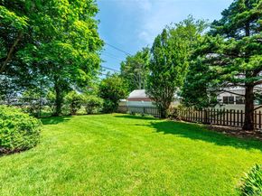 147 Nugent Street, New Hyde Park NY 11040