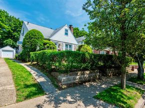 147 Nugent Street, New Hyde Park NY 11040