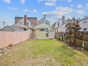 665 Nasby Place, Bayswater NY 11691