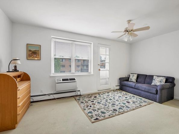 25 Chapel Place 3N, Great Neck NY 11021