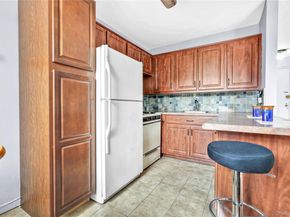 68-15 Selfridge Street 5D, Forest Hills NY 11375