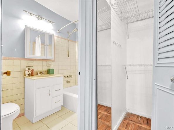 68-15 Selfridge Street 5D, Forest Hills NY 11375