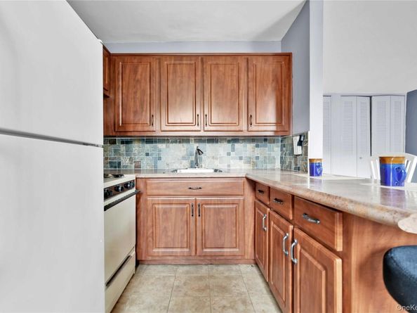 68-15 Selfridge Street 5D, Forest Hills NY 11375